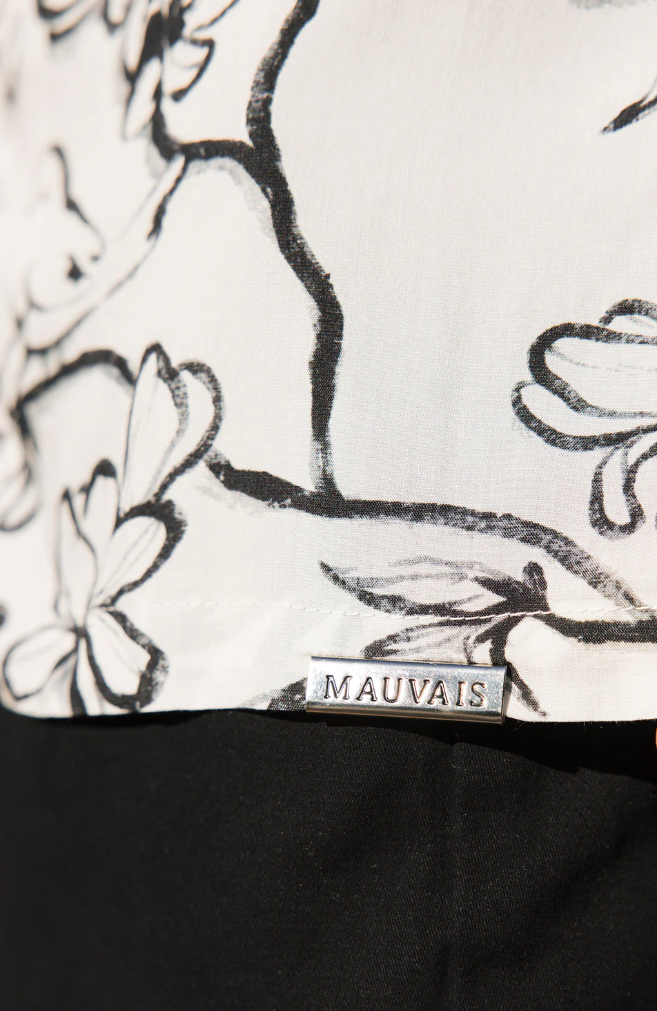 Bora Relaxed Fit Dove Shirt in Black and White - Image 4