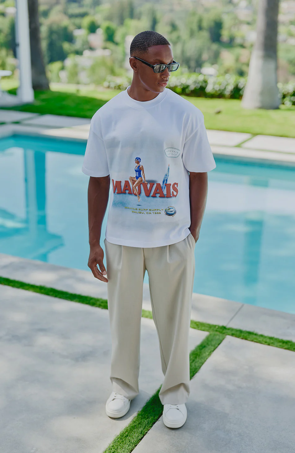 California Surf Graphic T-Shirt - Image 4