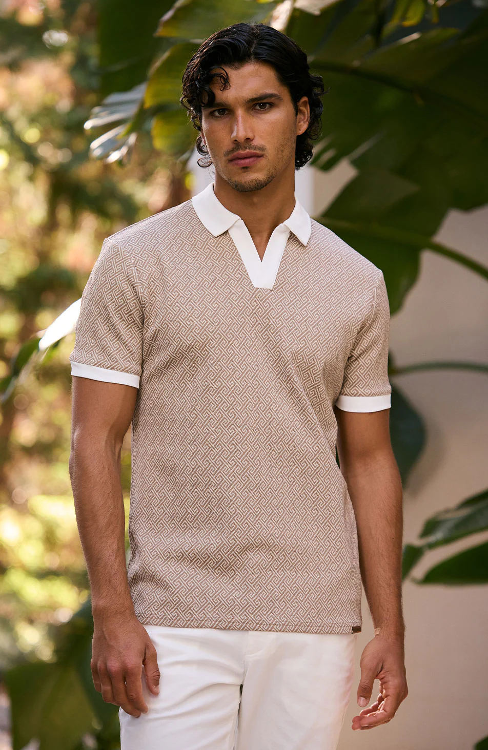 Calvi Swirl Geo Jacquard Slim Polo in Sand
