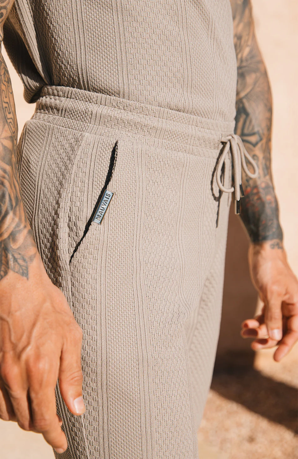 Cedro Knit Shorts in Taupe - Image 4