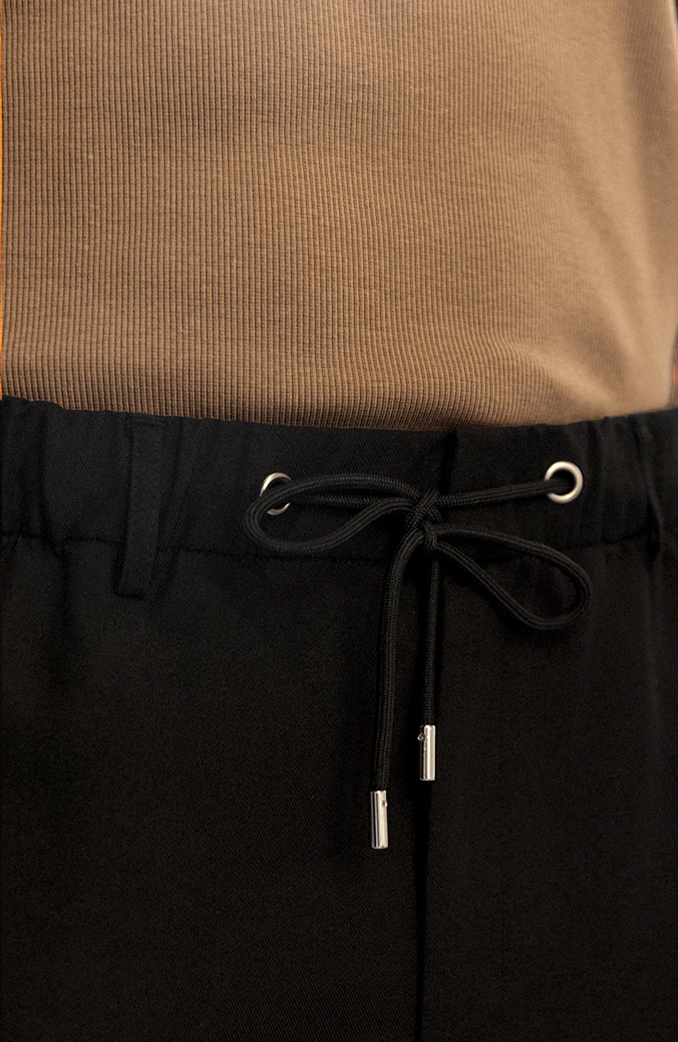 Deveron Tailored Drawstring Trousers in Black - Image 3