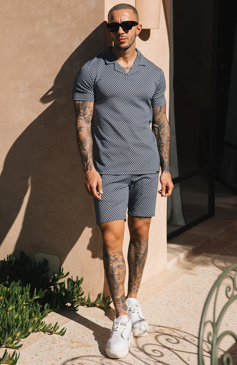 Geo Knit Shorts in Navy - Image 4