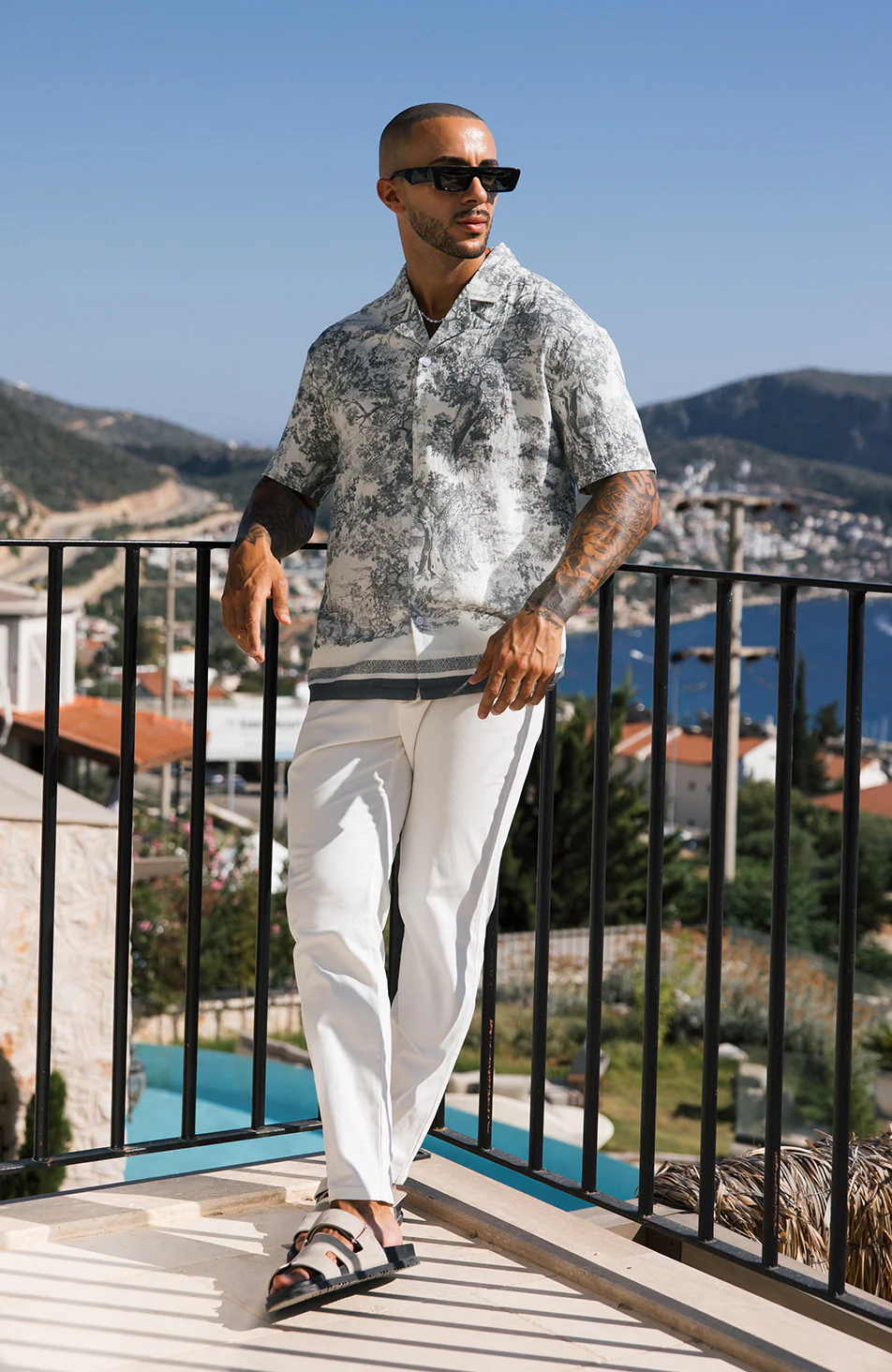 Tabo Toile de Jouy Print Shirt in Blue - Image 7