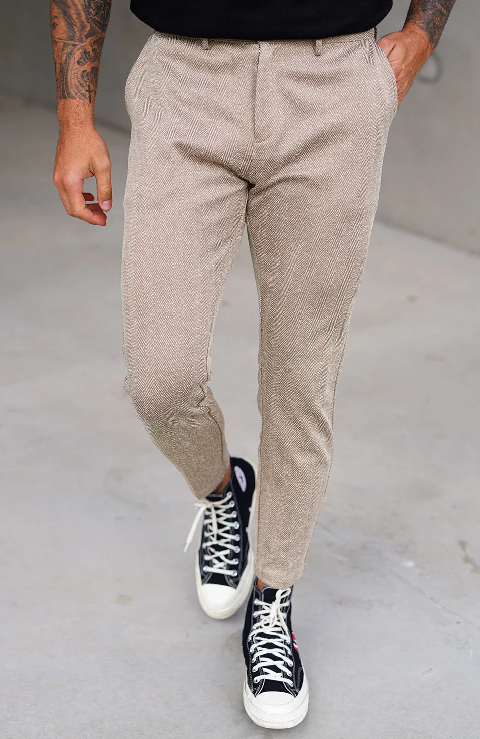 Zig Zag Premium Trousers in Taupe - Image 2